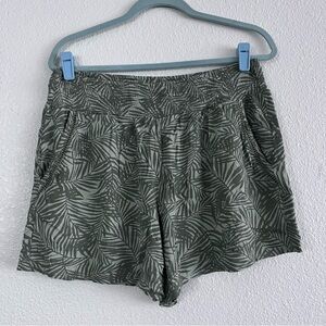 Women's Green Patterned Shorts Size XL